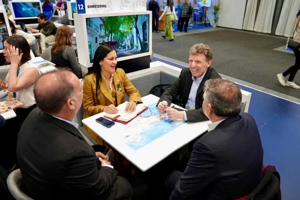 La Embajada de la República Dominicana en Alemania desempeñó un papel clave en la coordinación de relaciones comerciales y bilaterales entre ambos países, impulsando iniciativas conjuntas de cooperación, misiones comerciales y eventos de networking orientados a ampliar la presencia del destino dominicano en el mercado alemán y europeo.